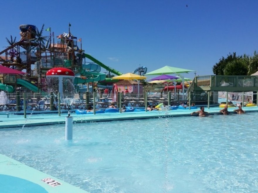 Splash Mountain Water Park