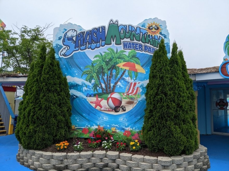 Splash Mountain Water Park