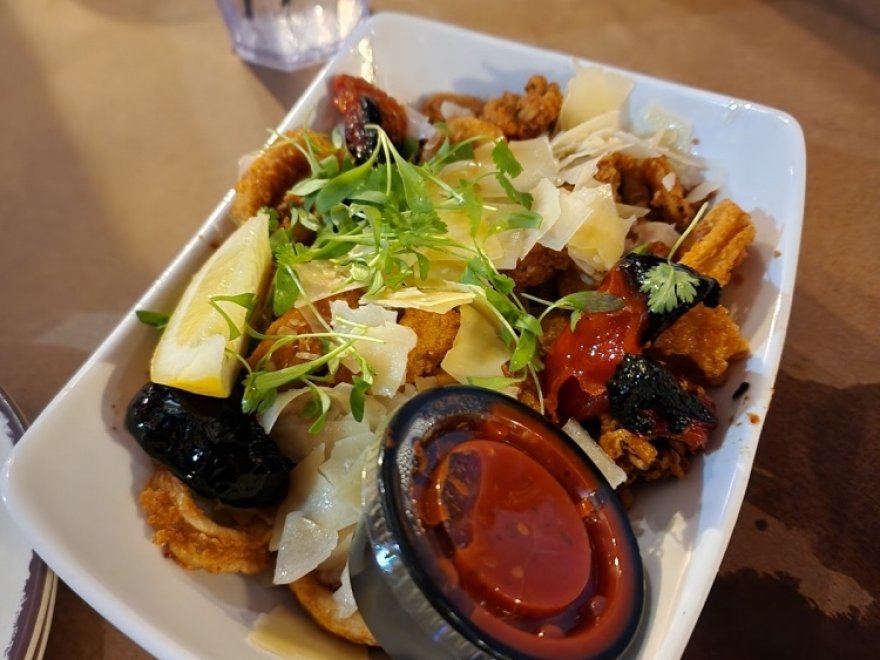 Hooper's Crab House & Sneaky Pete's