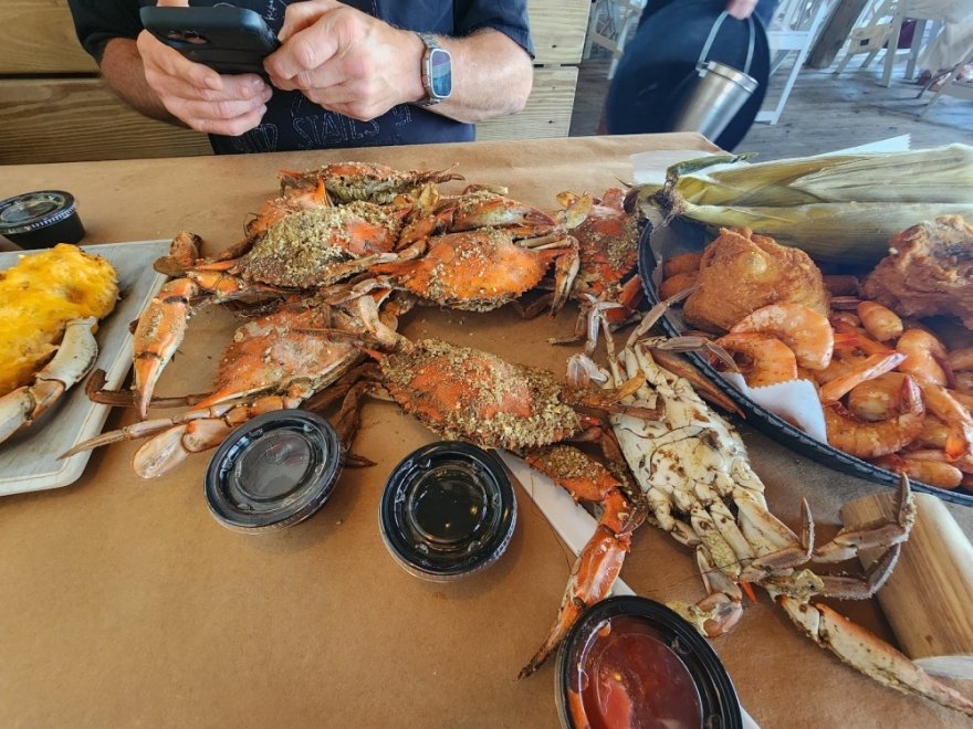 Hooper's Crab House & Sneaky Pete's