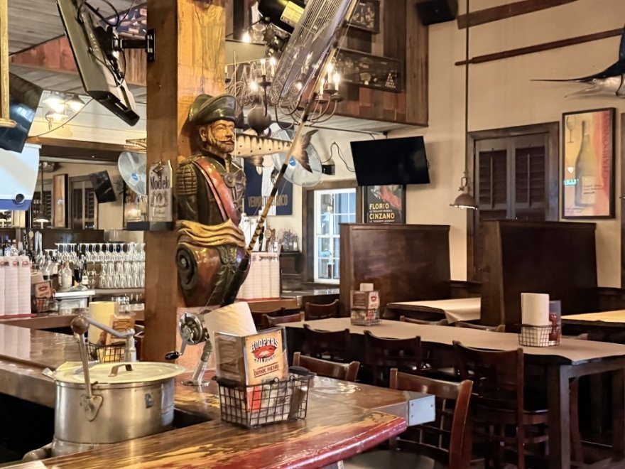 Hooper's Crab House & Sneaky Pete's