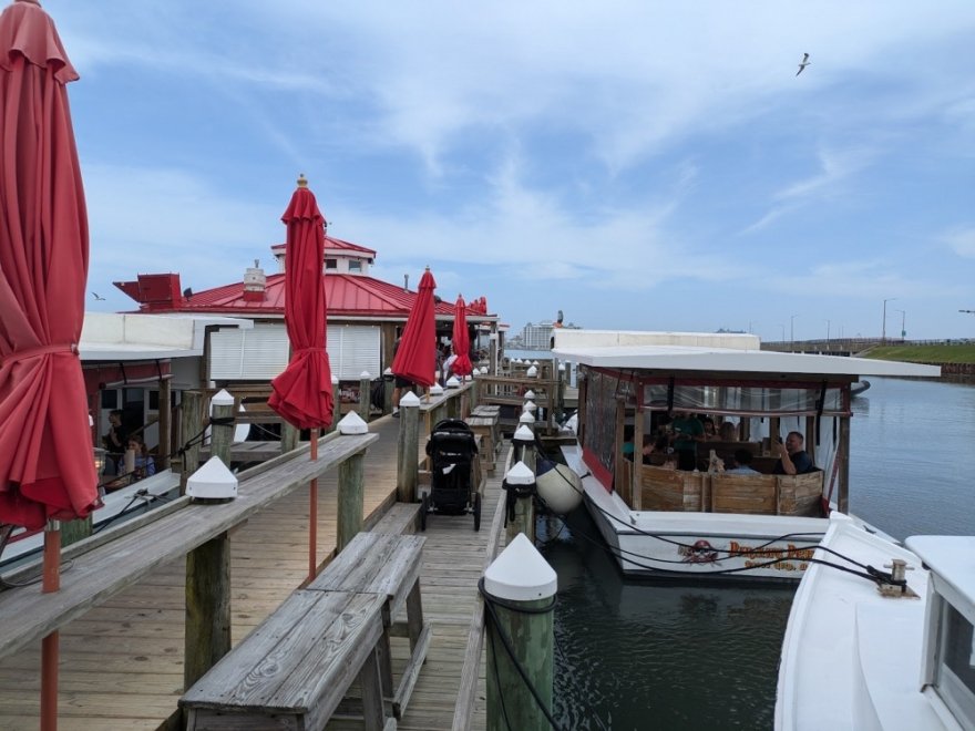 Hooper's Crab House & Sneaky Pete's