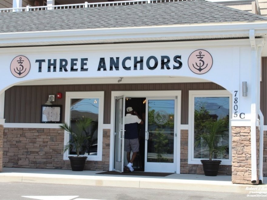 Three Anchors OC