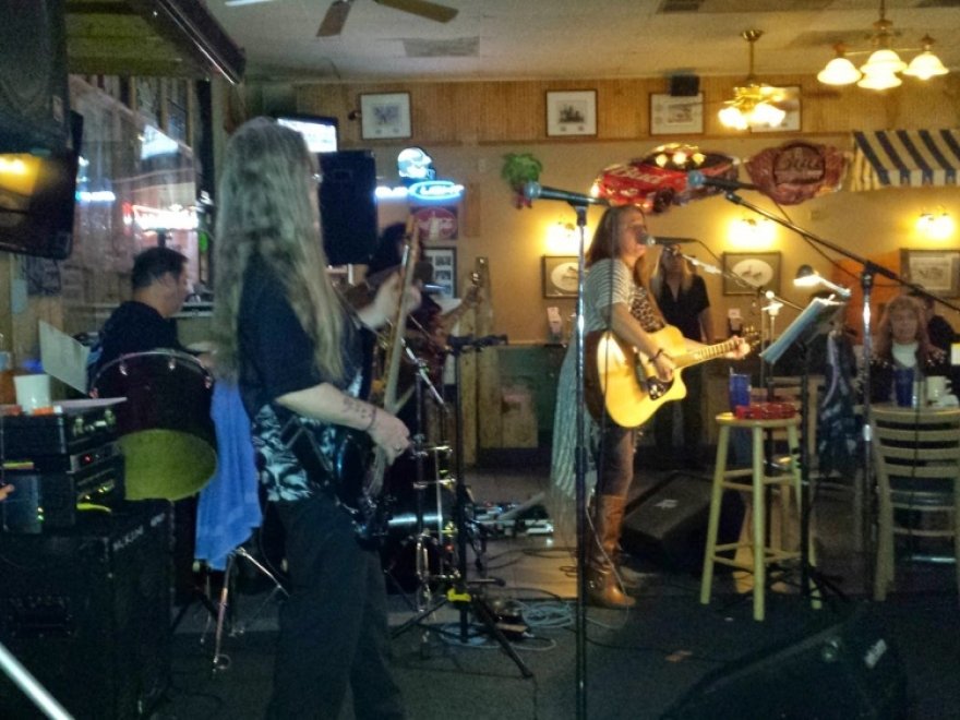 Whisker's Bar & Grill