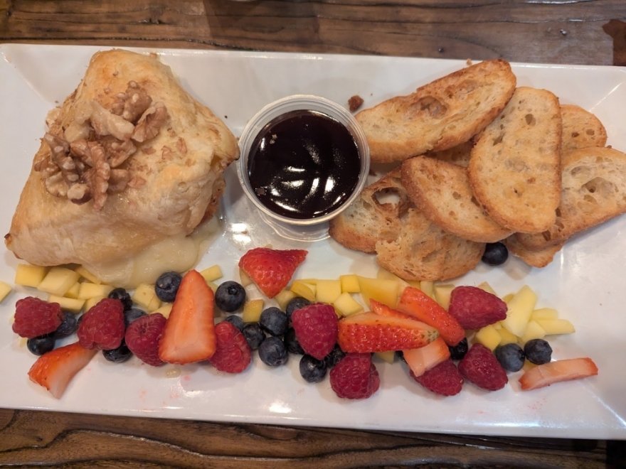 Pines Public House & Eatery