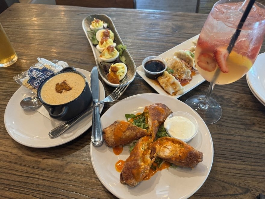 Pines Public House & Eatery