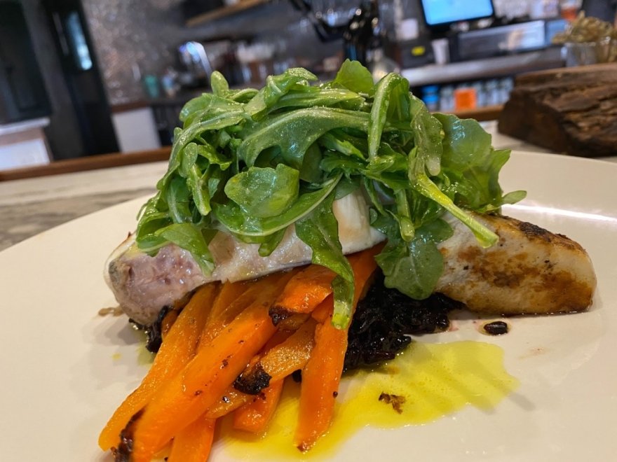 Pines Public House & Eatery