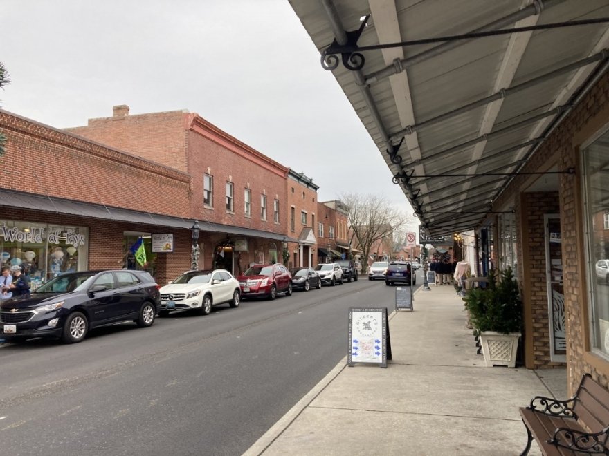 Gilbert's Provisions