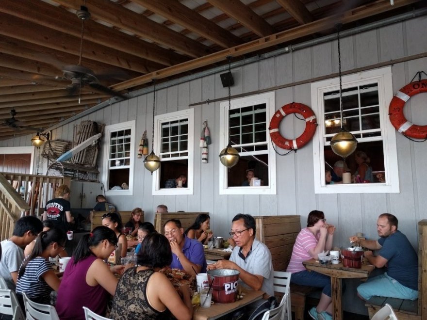 Hooper's Crab House & Sneaky Pete's