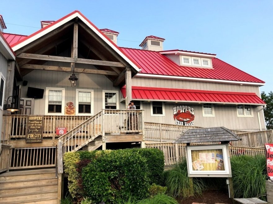 Hooper's Crab House & Sneaky Pete's