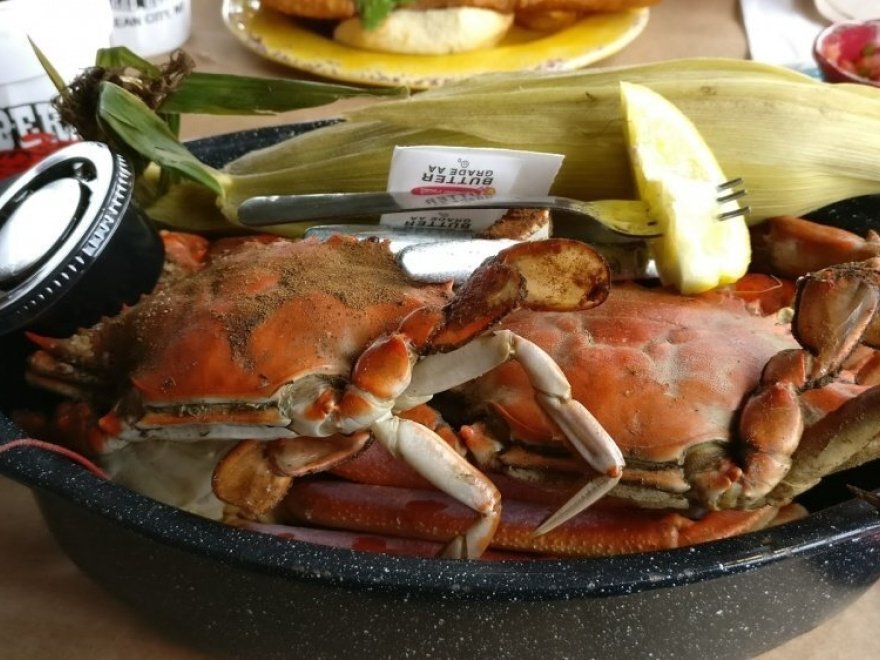 Hooper's Crab House & Sneaky Pete's