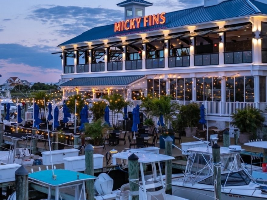 Micky Fins Bar & Grill